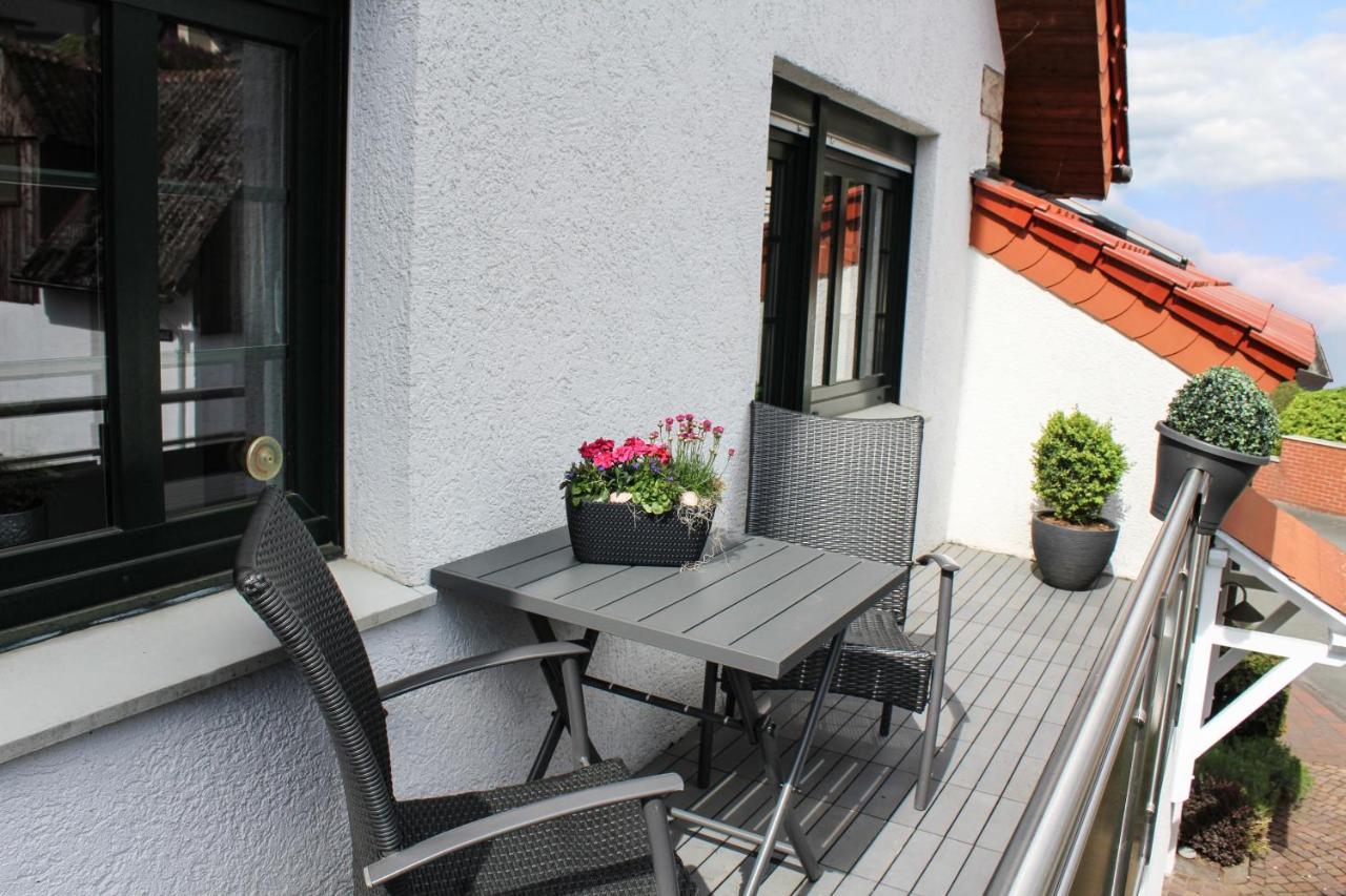Ferienwohnung Am Stemberg เดทโมลด์ ภายนอก รูปภาพ